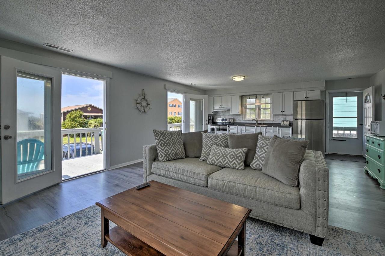 Oak Island Beach Abode With Deck Walk To Shore! מראה חיצוני תמונה